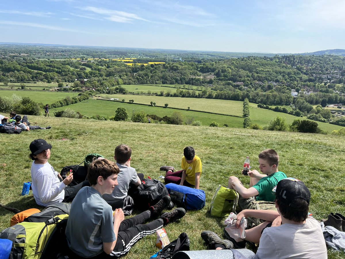 FBS_Sport's tweet image. The second group of Year 9 @DofELondon Bronze practice weekends are off and reached the top of box hill… now to make their way to the campsite… 🏕