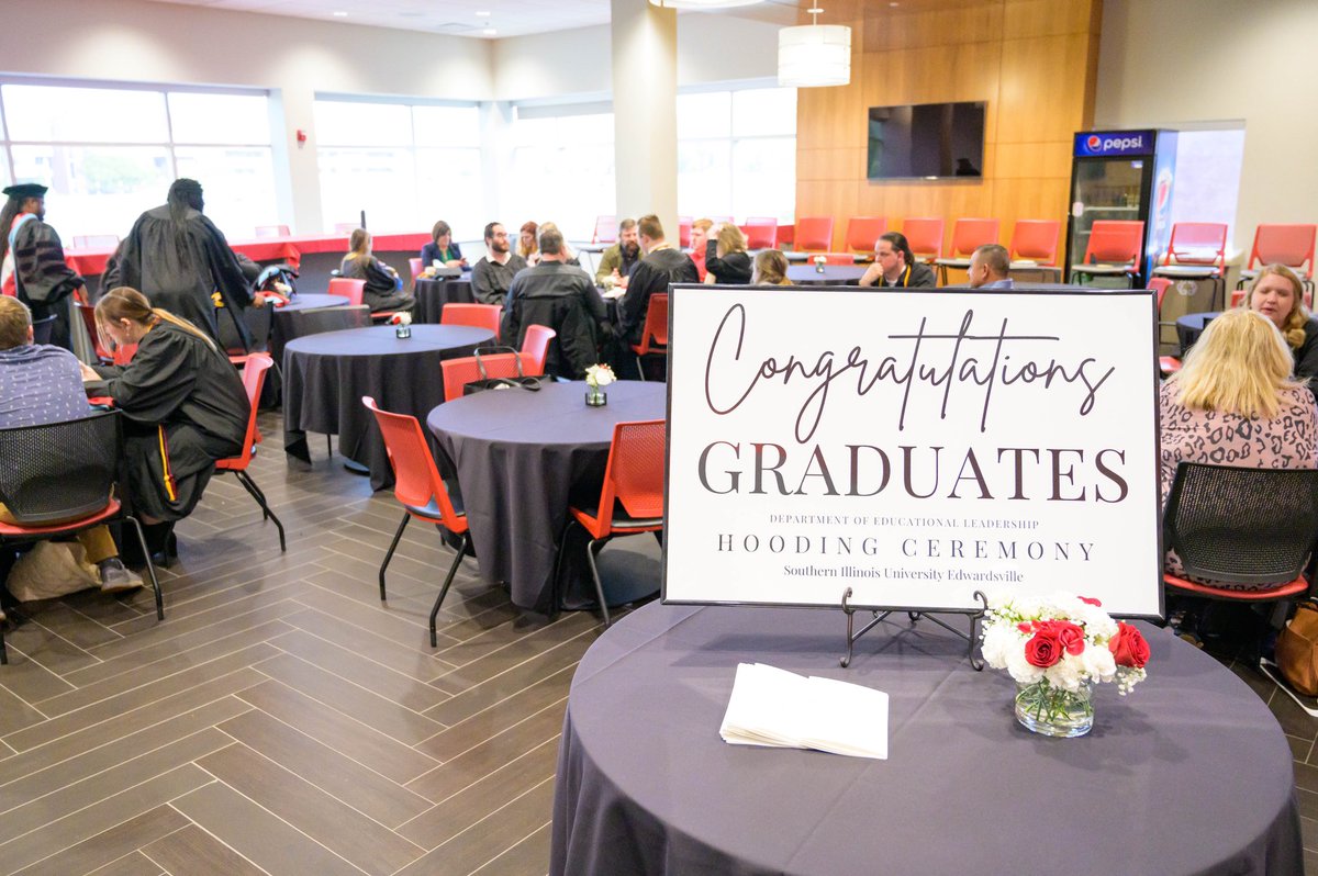 siue_hesa's tweet photo. That’s a wrap—Last night, we hooded students in our master’s program and congratulated them for a job well done! https://t.co/M00SvCATvw