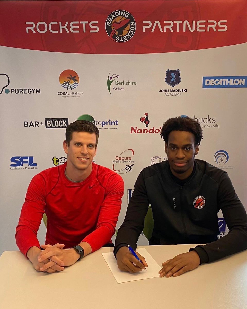 rocketsreading's tweet photo. FIRST COLLEGE SIGNING✅

After two successful years at JMA, Ronnie has committed to Dawson Community College in the USA🇺🇸

Congratulations @Ronieloguekwe and we wish you all the best👏

#RocketToCollege #RocketsLaunchpad #BritishBasketball https://t.co/115C0I7tsn