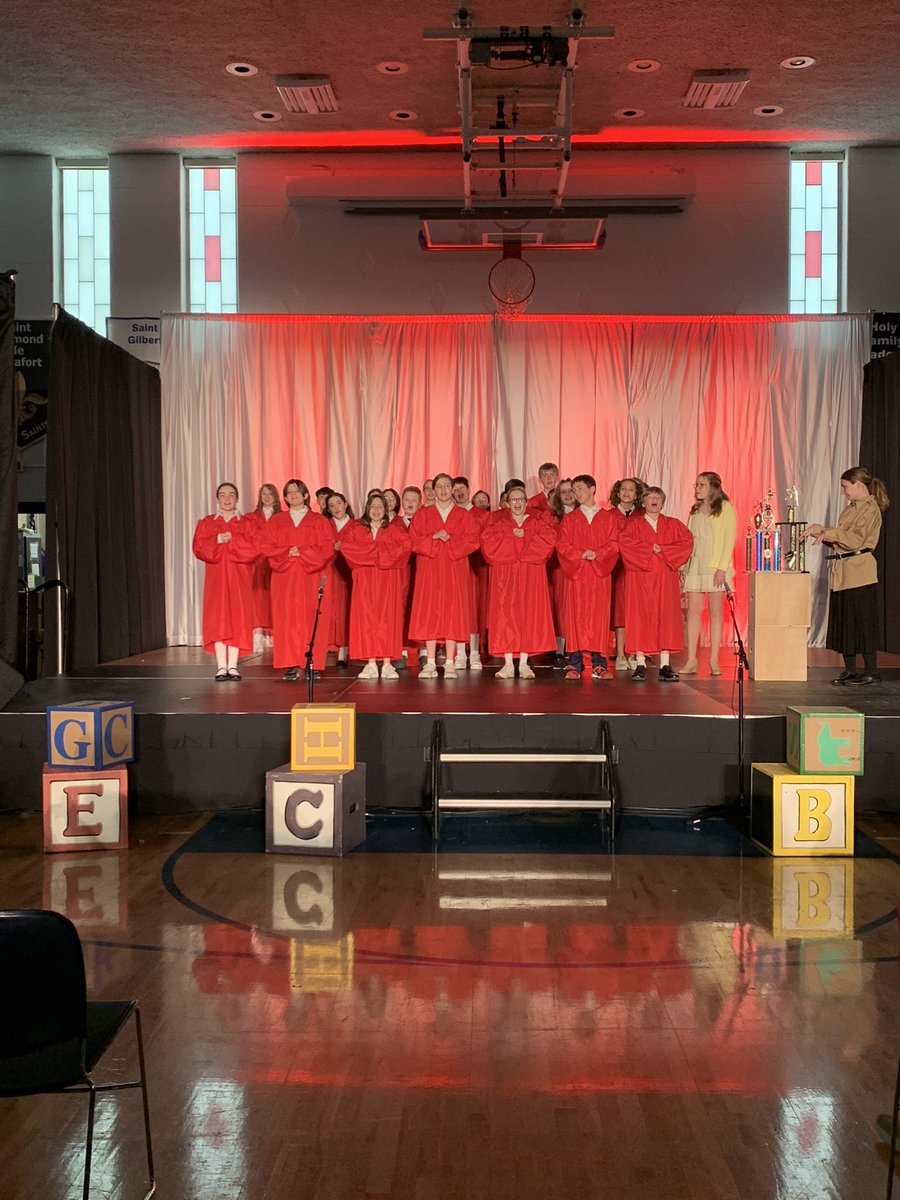 MrsNewellMusic's tweet photo. Itβs show day! Some sneak peaks from yesterdayβs dress rehearsal. @olwschoolAH #singjenny #bitbusy #onceuponatime #alwaysawildcat https://t.co/PCGdYN16Ur