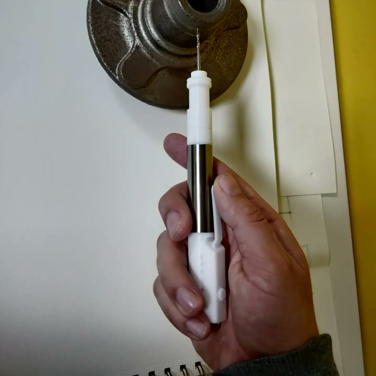 ADanebergs's tweet photo. Ergonomics were considered. Different ways to grip the product allows for longer use without tiring, and greater usability.
#threadtitan #microdrilling #tightening #threadforming #buythedip #JusticeForJohnnyDepp https://t.co/Uj3rMVuzkI