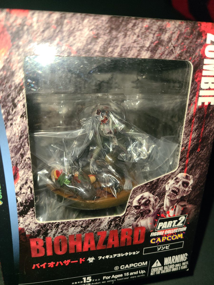 PURITALIANBLOOD's tweet photo. Resident Evil Organic Figure/Statue of the classic first zombie taking a bite out of Kenneth and peering over at you #ResidentEvil #Biohazard #REBHFun #Organic #KennethJSullivan https://t.co/uTeSBkwELD