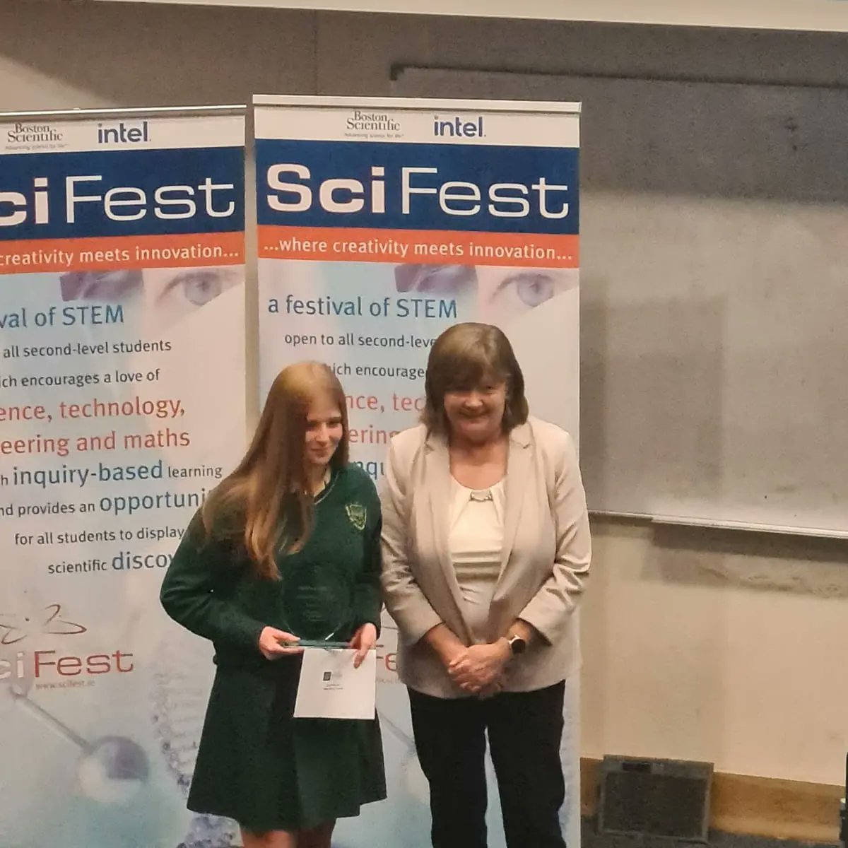 PresWex's tweet photo. Big news just in 🎉🎉Congratulations to 2nd year student Kate Roche who won the overall DCU individual award for #scifest 2022. Another huge congratulations to second year student Amber McCleane who won an overall Boston scientific award for advancement in medical devices. https://t.co/8eVZg4isQ9