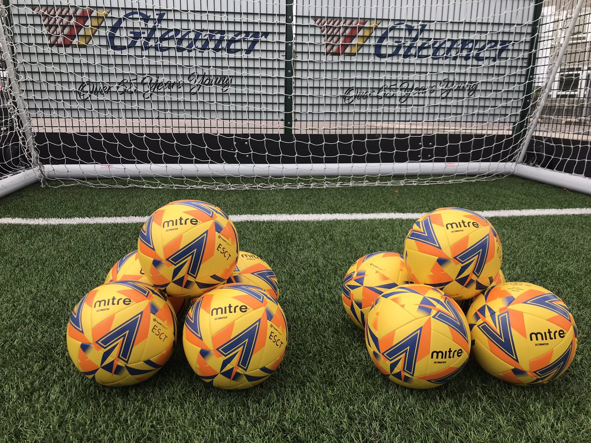 ElginSportsCT's tweet photo. β½οΈβ½οΈ New footballs β½οΈβ½οΈ
We have taken deliver of new Mitre #ultimatch footballs for our mini leagues π€©
We are always looking to reinvest in our equipment and facilities to give a top class service to our users. https://t.co/zZEo2dv161