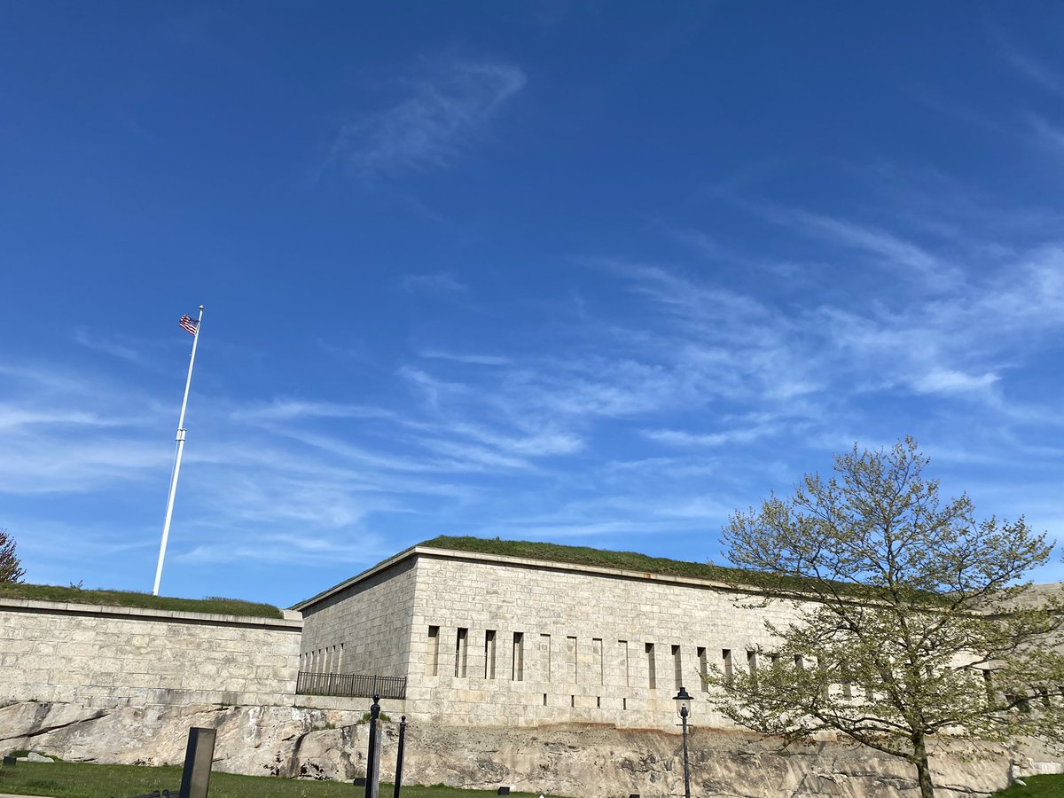 CTFortTrumbull's tweet photo. We are looking forward to opening back up and everyone coming to visit @CTFortTrumbull, @FortGriswold, #HaleyFarm and #BluffPoint. Thanks to our #ResidentPhotog for some 2021 summer pics. #CTNatureFans https://t.co/17oqrYAQOO