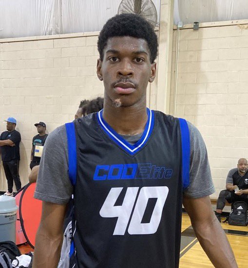 OTRHoops's tweet image. Class of 2022 wing Andrew Daniels showed a sweet shooting stroke for COD Elite on Sunday afternoon. He scored 24 points in a win with four 3-pointers in the effort. 

STORY:

ontheradarhoops.com/otrhoops-who-w…