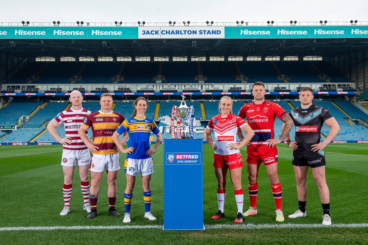 TheChallengeCup's tweet photo. ❗️ It's GAMEDAY!

🤩 @Betfred Men's and Women's #ChallengeCup triple-header at @EllandRoad...

🎟️ Tickets available at West Stand Ticket Office
📺 Live on @BBCSport 
⌚️ From 12pm https://t.co/ptXSI5yYro