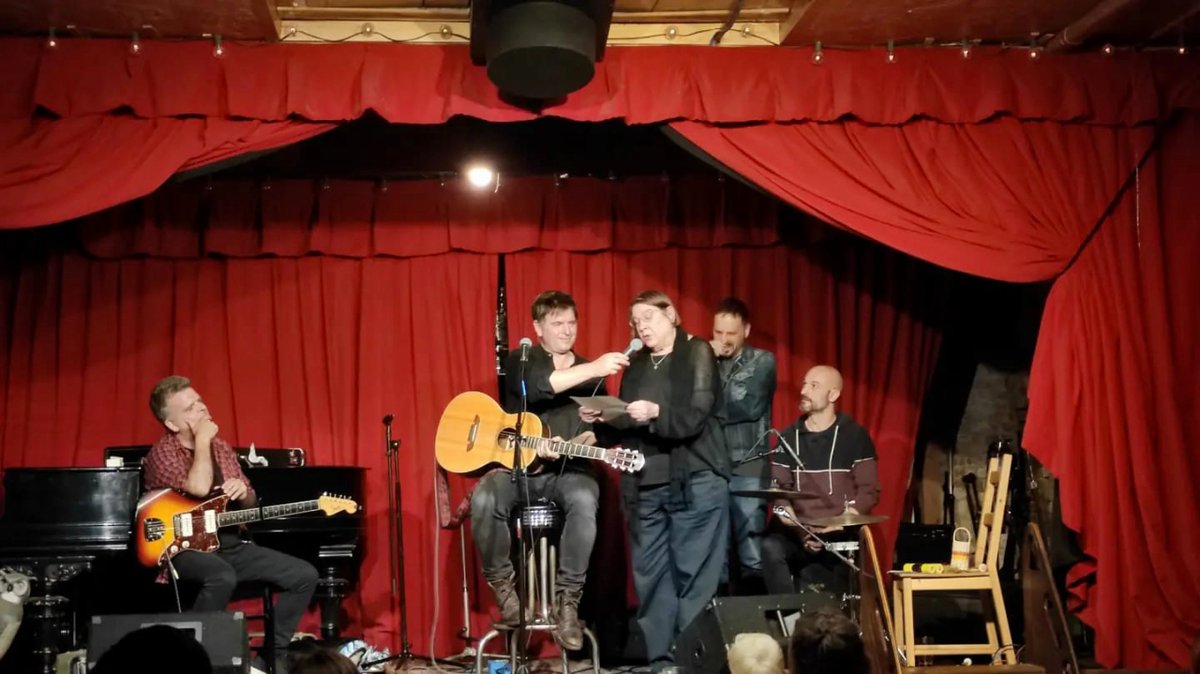 txatxamatxali's tweet photo. @JalopyBrooklyn @etxepareEN Wonderful night and yesterday's concert at Jalopy Theater in Brooklyn. Our first stop in New York.
Grateful to those responsible for Jalopy Theater. ❣️
@etxepareEN 
#MikelUrdangarin #MU25 #25Tour #EtxepareInstitutua #NYCBasqueWindow #MusicConcertsInNYC #zart https://t.co/oLViJGMsME