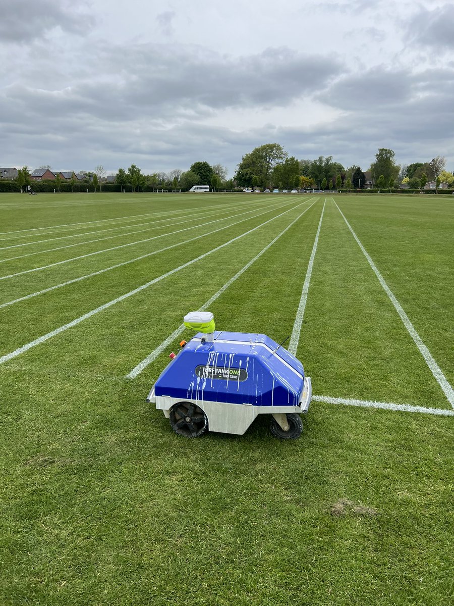 benters1808's tweet photo. Some great work by the Grounds team @UppinghamSchool today. @TurfTankUK used to mark the athletics track, sprint and hurdles tracks then cut by hand to stripe them…looks fantastic!! https://t.co/xKzR60uCcA