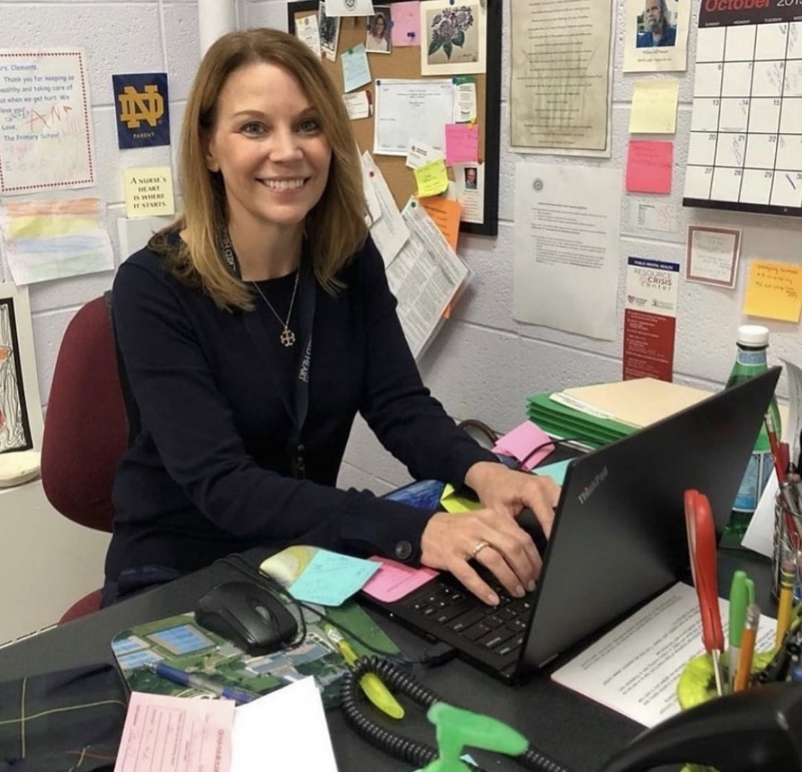 SacredHeartMI's tweet photo. Today we say #ThankYouNurses, and especially our School Nurse Robin Clements for helping to lead our school through #COVID19. For the countless ways you have worked to put the health of our students, faculty and staff first, we say thank you!
#NationalNursesDay #ASHDifference https://t.co/jFnx7QSYhv