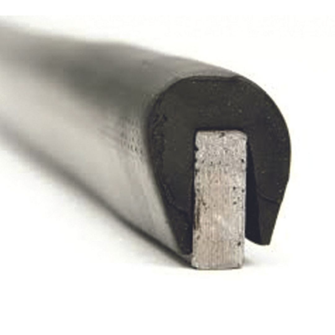 Graepels's tweet photo. Graepels manufacture Capping Rubber, which can be supplied in 10 meter long rolls, 40mm - 35mm wide. Capping rubber acts as a buffer and prevents damage to decking frames.
#Graepels #cappingrubber #rubbermaterials #Quarryingmaterials https://t.co/0cDAqPeDJv