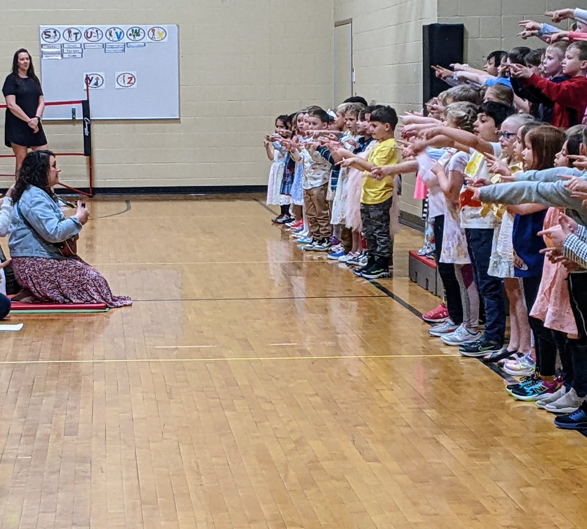 DrJ_cfprincipal's tweet photo. What an amazing Kdg Music and Poetry Performance this morning! Even included a finale with all kinders! And how about @GurneyMusic accompanying the whole show on ukulele! #toocute #CFChoosecourage https://t.co/06Y47fxiMc