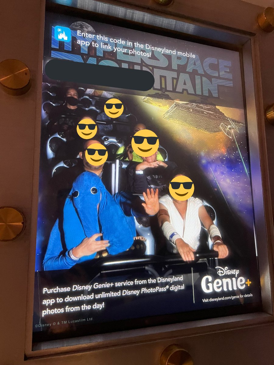 brookayyy's tweet photo. their pic on hyperspace mountain is EVERYTHING https://t.co/lpHsVw5xMa
