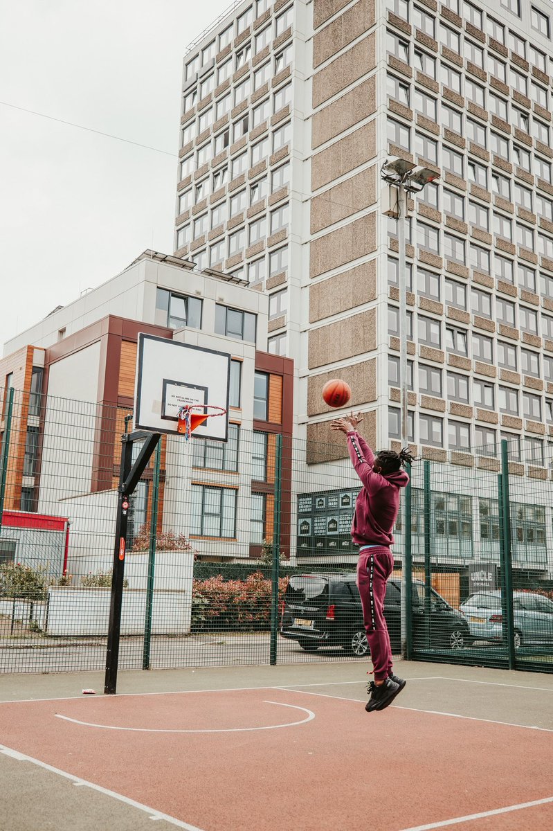 GadgetsBoy's tweet photo. Bringing my style to life this Spring with Foot Locker’s Connecting Realities collection: https://t.co/edsFjE87kG

@FootLockerEU #FootLockerEU #ConnectingRealities AD https://t.co/xzjgl3G30P