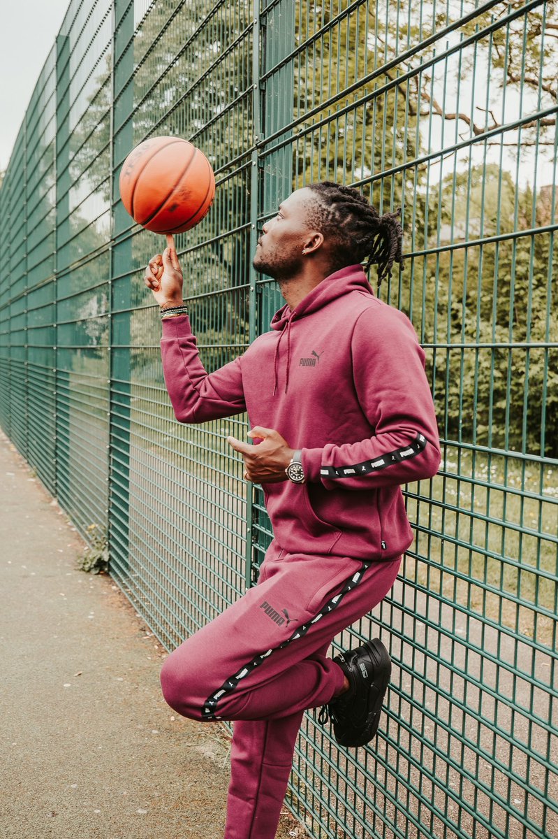 GadgetsBoy's tweet photo. Bringing my style to life this Spring with Foot Locker’s Connecting Realities collection: https://t.co/edsFjE87kG

@FootLockerEU #FootLockerEU #ConnectingRealities AD https://t.co/xzjgl3G30P