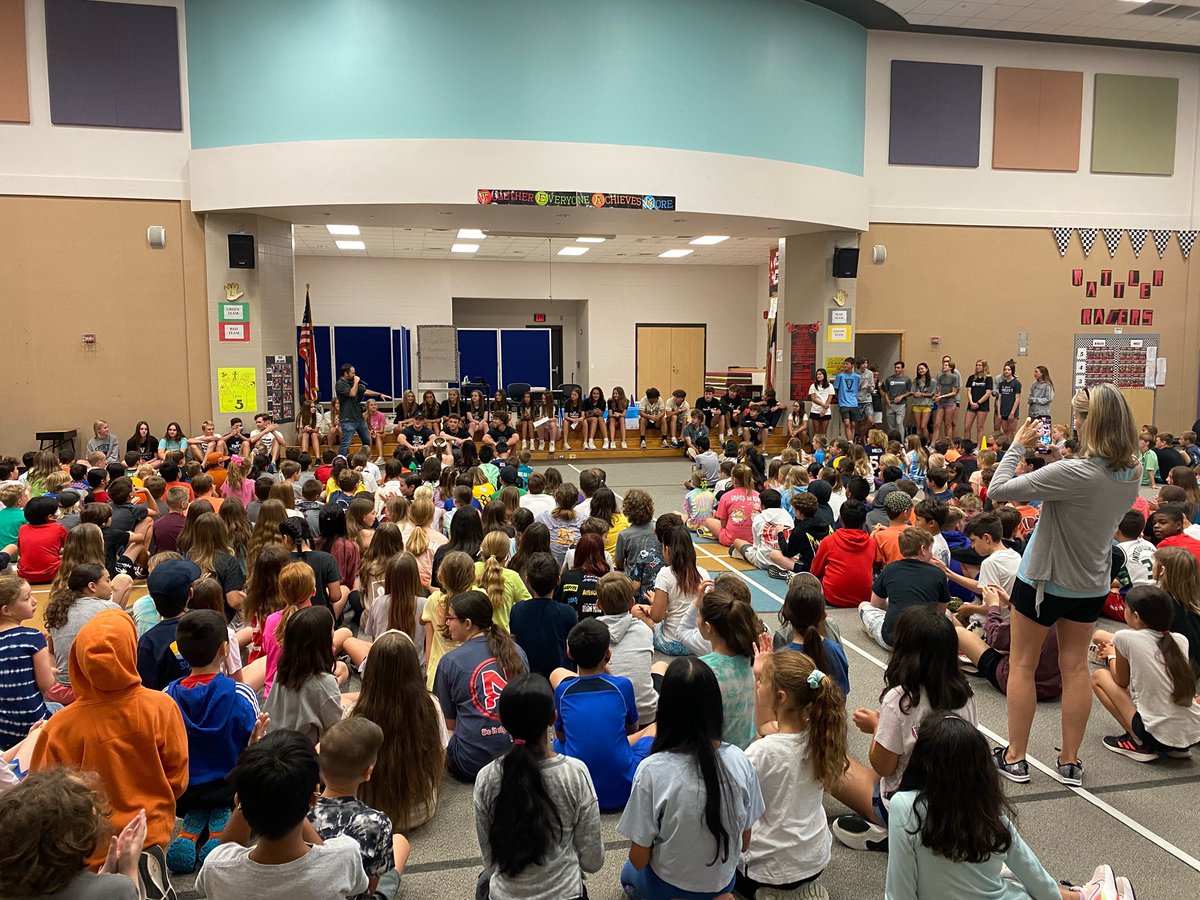 Vandegrift Football tweet media