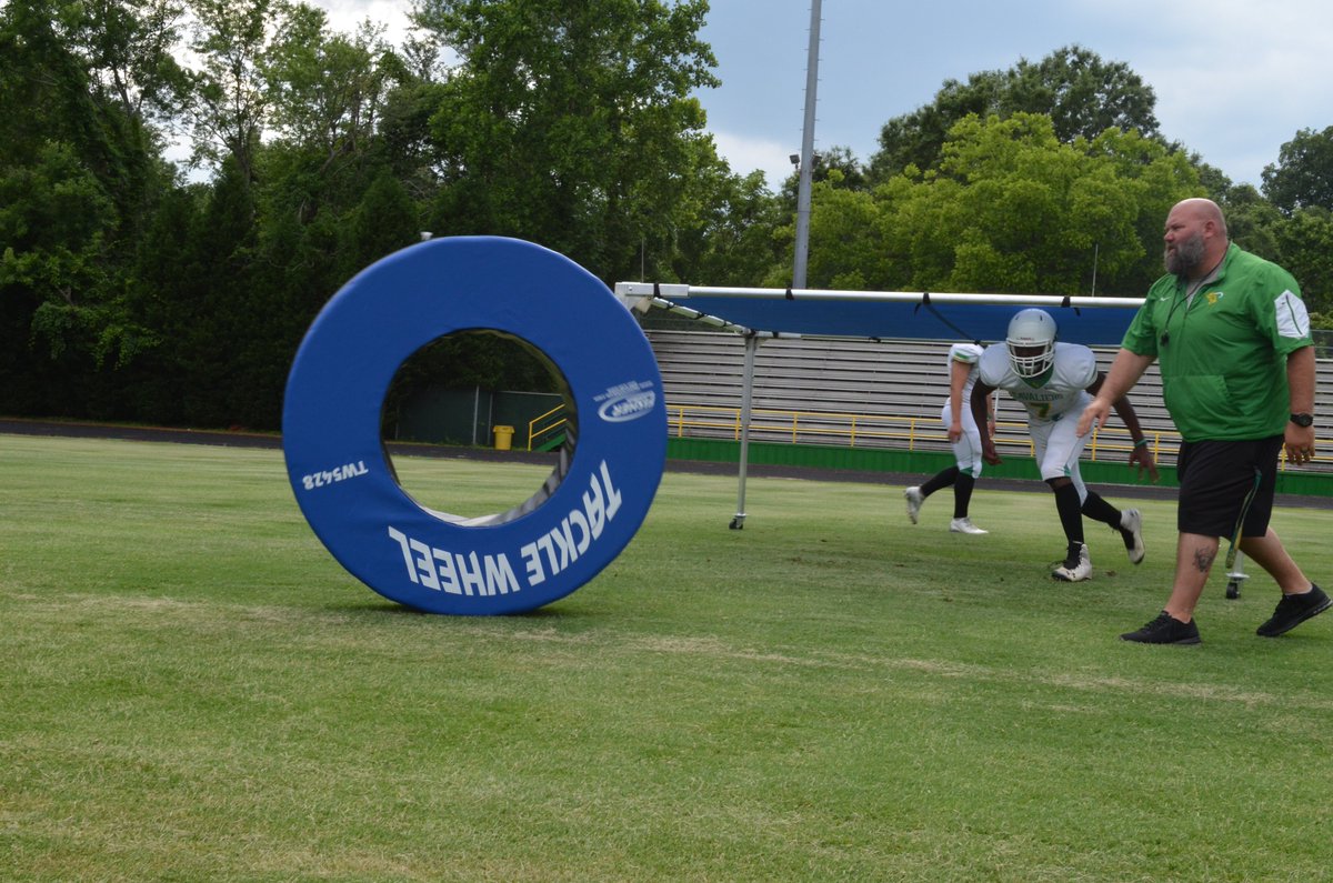 Fisher_Athletic's tweet image. How are you preparing for next season? #football #training #getequipped 
 
📸 OC1010 - 10' x 10' Open Chute w/ wheel kit
📸 TW5428 - 54" Tackle Wheel