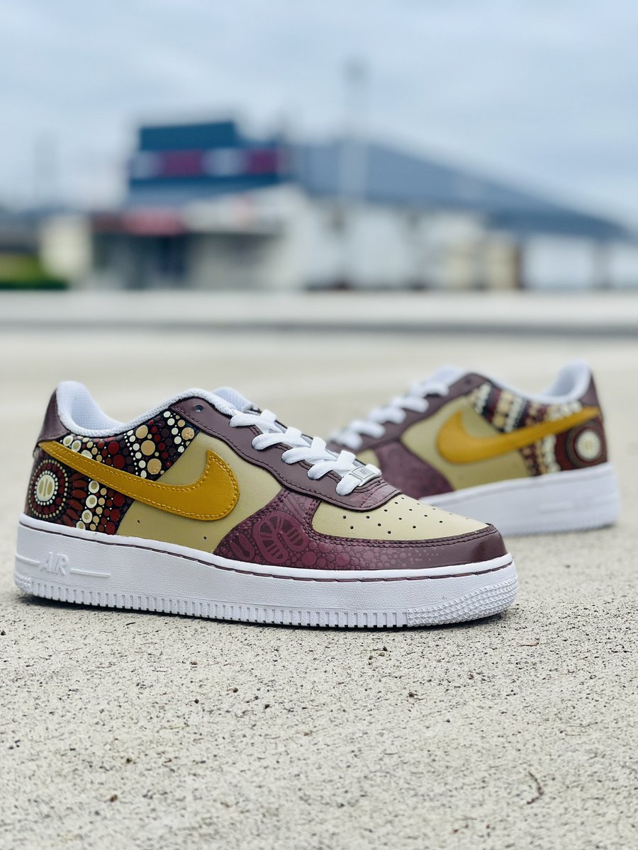 j_watsonart's tweet photo. Some more of our custom hand painted 1of1 sneakers.

✌🏼❤️

Order via dm.. https://t.co/q0mxbjHRvo