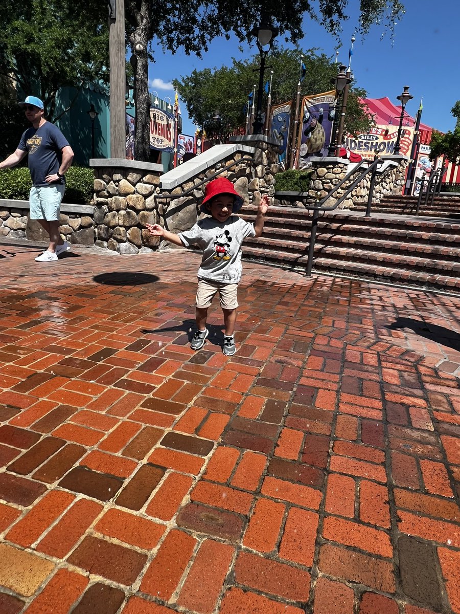 Sam_A_Bonilla's tweet photo. A magical day it was 🪄❤️ https://t.co/ziM02Ix7Xq