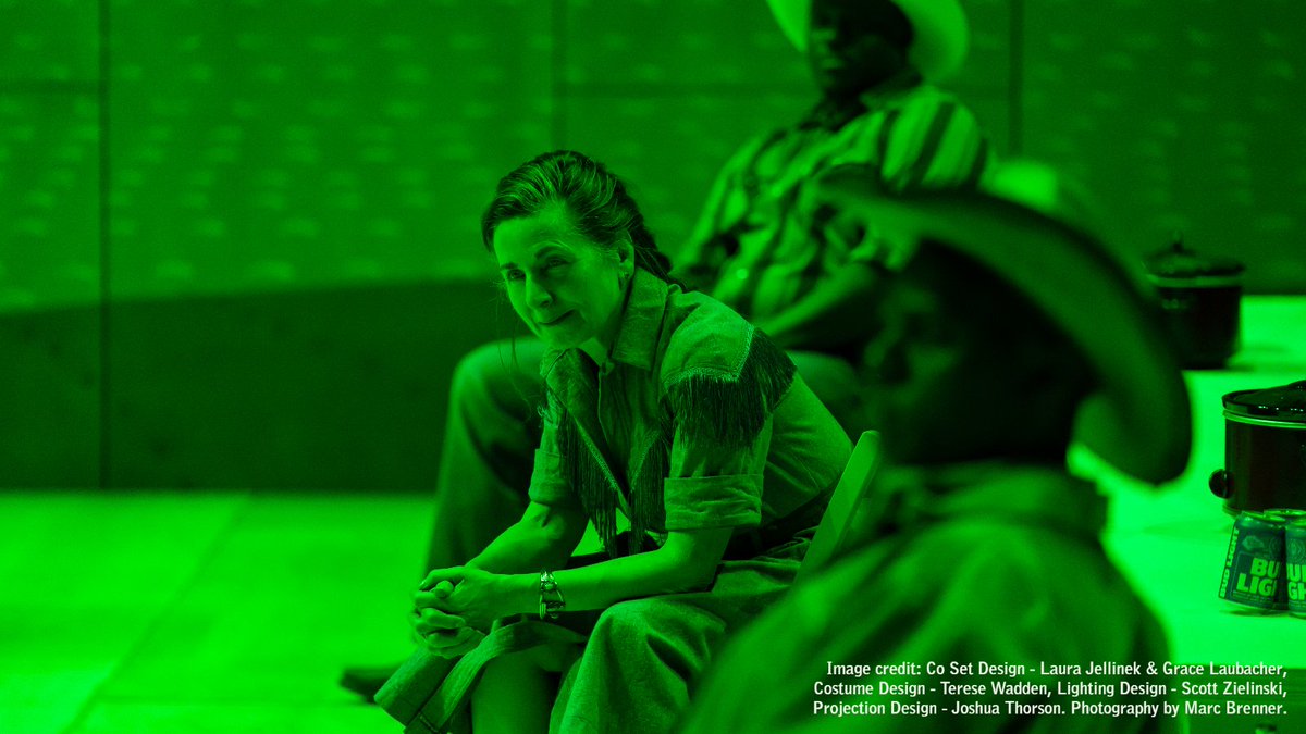 Young Vic tweet media