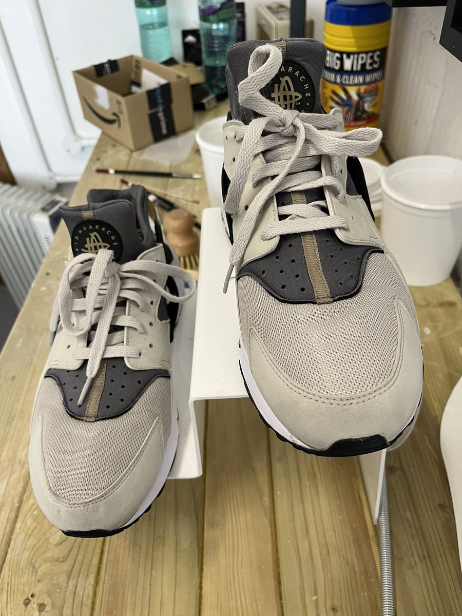solepatrol666's tweet photo. Deep clean Nike Huarache with @Reno_station Reno-clean finished with a 2 coat Reno-protect.              #Nike #swoosh https://t.co/oVUKmk0fhx