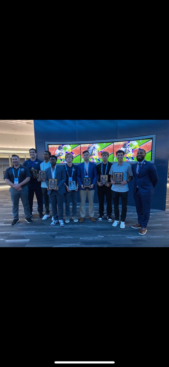 Blessed to be in the National Football Foundation at Sofi stadium. Huge Thank You to all of my coaches, trainers, pastors, teachers, friends, and family. @CoachGaribayBHS <a href="/AustinShadbolt/">Austin Shadbolt</a> <a href="/GFUAthletics/">George Fox Athletics</a> @Pilot_FB