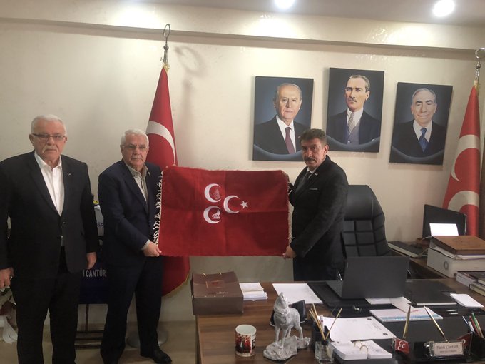 mbesirtatar's tweet photo. MHP Siirt İl Başkanlığımıza gerçekleştirdiğimiz ziyarette, Siirt Teşkilatımızın çalışmaları hakkında bilgilendirmeler yapan İl Başkanımız Sayın @fatihcanturkmhp ve teşkilatına misafirperverlikleri için teşekkür ederim. 
🇹🇷🤘🇹🇷 https://t.co/MdRm4SLaaR