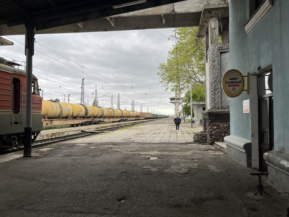 BerilOcakli's tweet photo. Once an #EastWest railway hub, #Khashuri is hoping to re-establish its position with IFI money & Chinese contractors
#Rikoti #E60 🇬🇪
@ZOiS_Berlin #ResearchTrip https://t.co/VM8dufLMoY