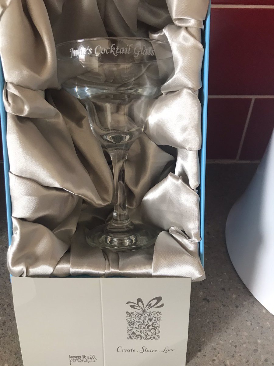 yvonnegraham07's tweet photo. Beautiful cocktail glass and Decanter set from @KIP_Gifts #kipgifts arrived. Thanks so much for a fantastic service https://t.co/NMhvJwb9D9