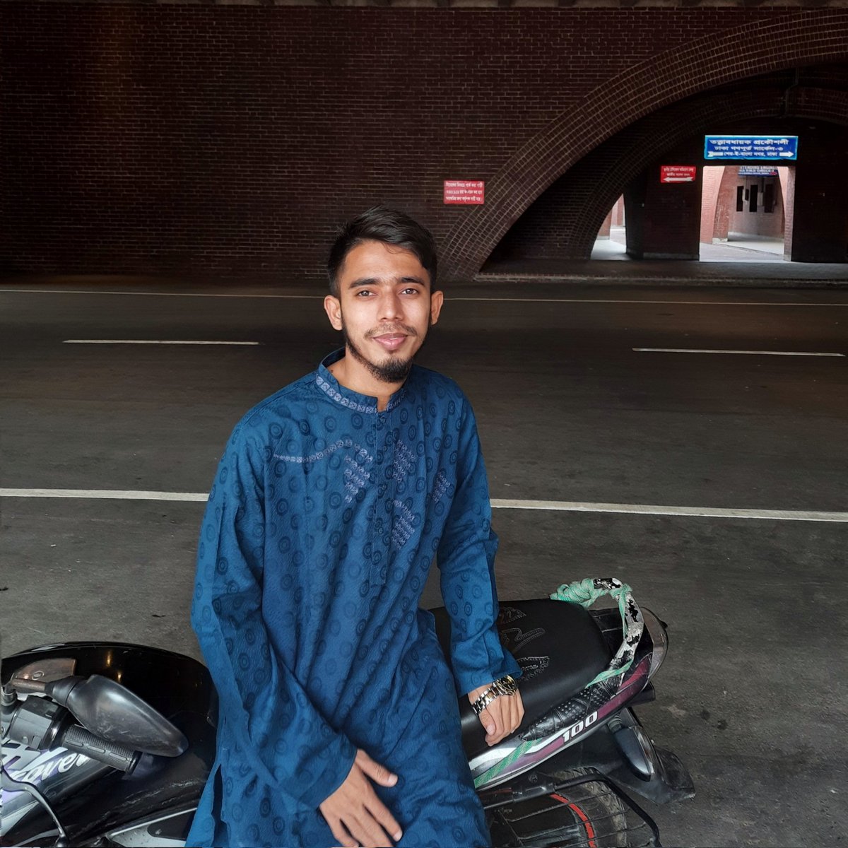 ঈদের ঘুরাফেরা ইতি! 🌸

#NewProfilePic