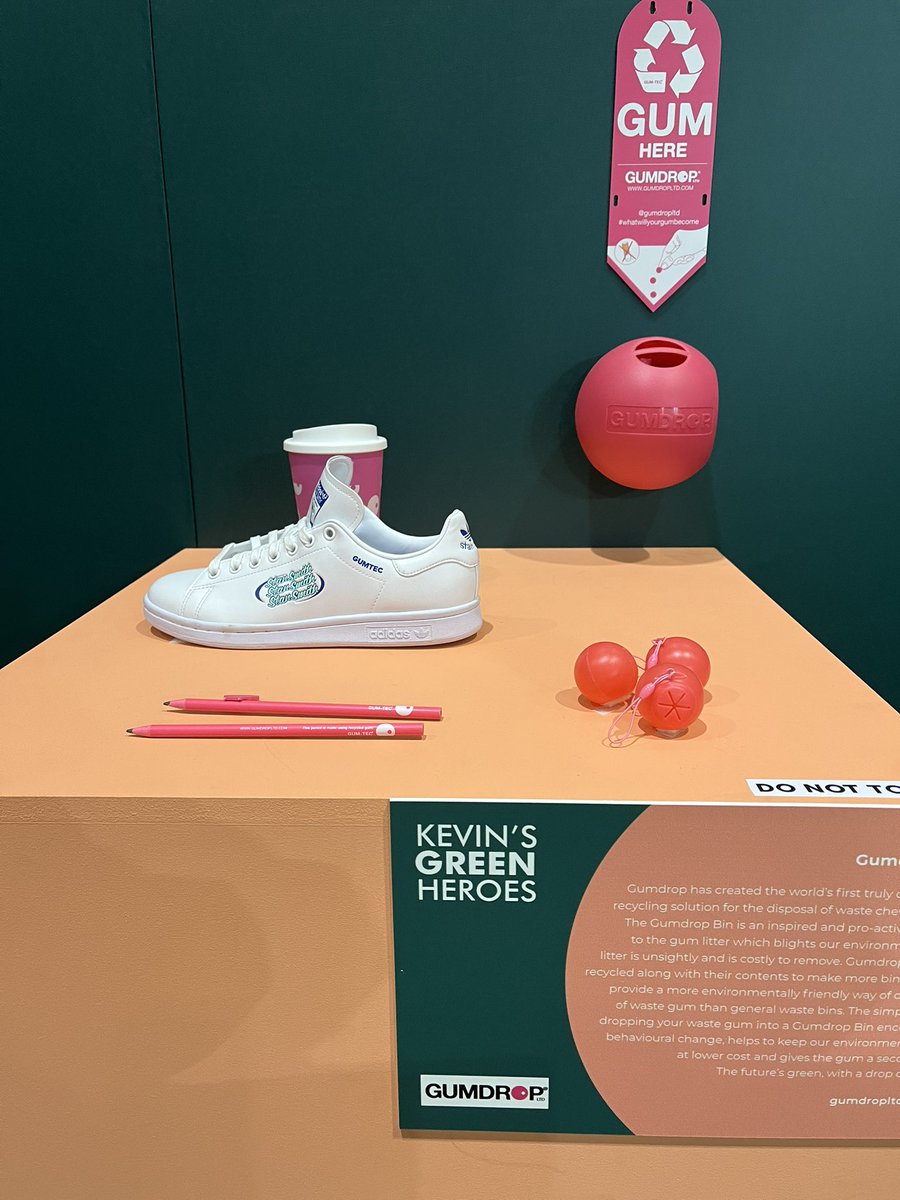 FreshAmbitionCo's tweet photo. Inspiring visit to GreenLiving Live @granddesigns  #carbonfootprint #savingtheplanet https://t.co/hl33iGD5Nx