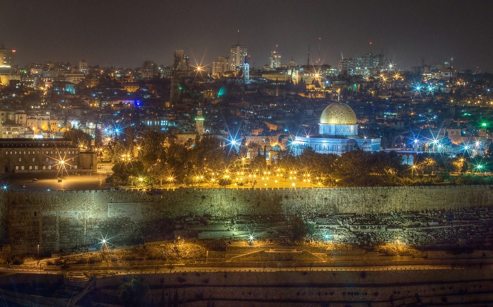 theteachpreach's tweet photo. This week's episode - Falling in Love with Israel Online. With guest Peter Abelow and his "Israel is Beautiful" site.

To tune in and join our 100,000 other listeners, go to https://t.co/crEc1fQPSs

#beautifuldestinations #Israel #Travel https://t.co/n01CXg9sQH