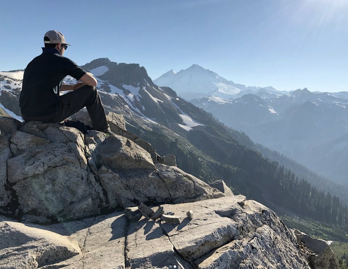 ConorRyan_93's tweet image. {new feature}

“You can take the kid out of Alaska. But you can never take Alaska out of a kid.”

From 50-mile hikes to tracking wolves in Alaska, Jeremy Swayman &amp;amp; his dad share an inseparable bond over the great outdoors — and the escape it provides: 
bostonsportsjournal.com/2022/05/06/fro…