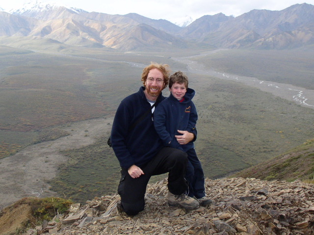 ConorRyan_93's tweet image. {new feature}

“You can take the kid out of Alaska. But you can never take Alaska out of a kid.”

From 50-mile hikes to tracking wolves in Alaska, Jeremy Swayman &amp;amp; his dad share an inseparable bond over the great outdoors — and the escape it provides: 
bostonsportsjournal.com/2022/05/06/fro…