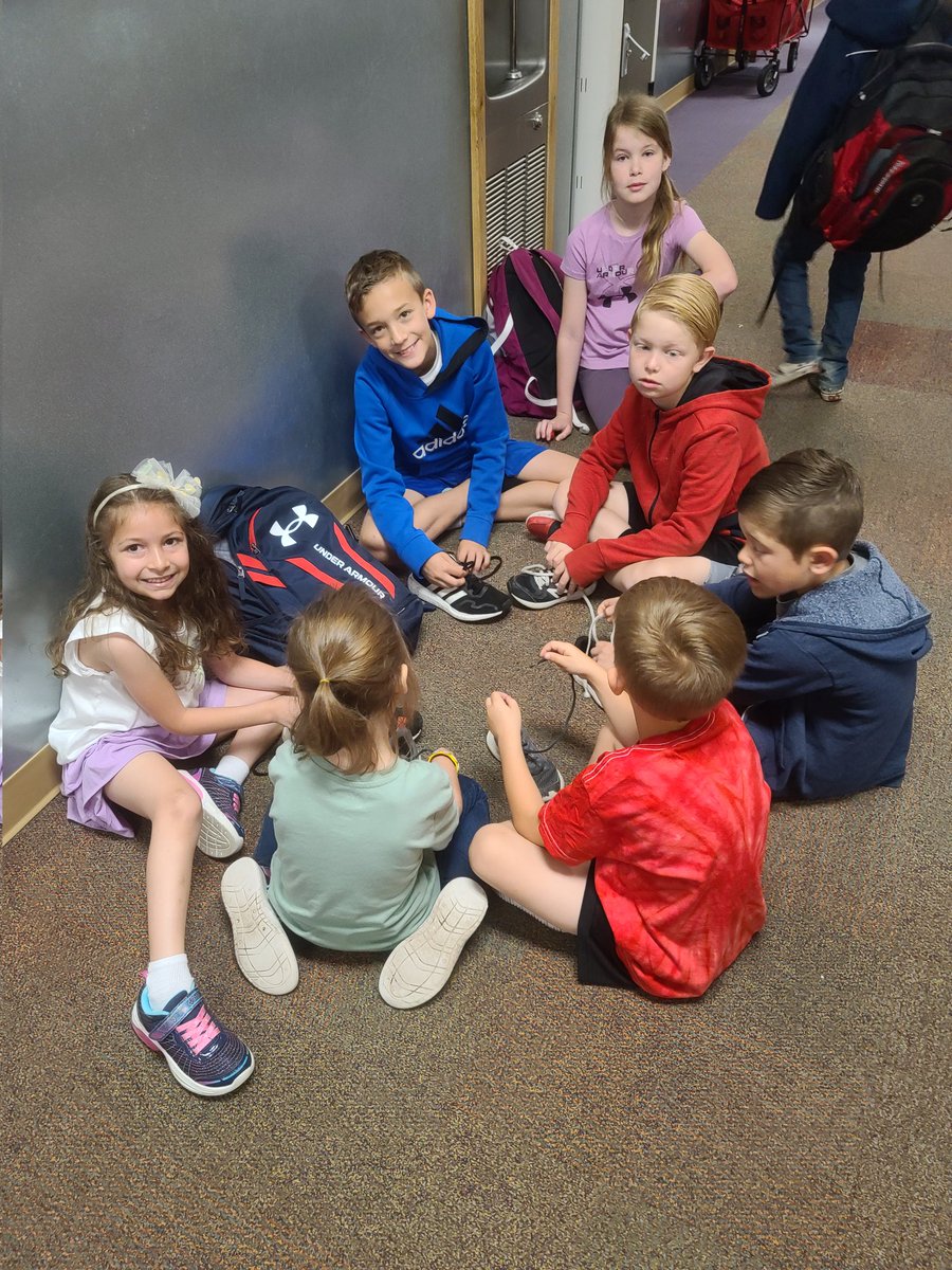 HmeCounselor's tweet photo. So many shoes to tie with our HME Student Council. @HmeCounselor #HMEProud #CardinalsHaveCharacter https://t.co/llkXmup8UI