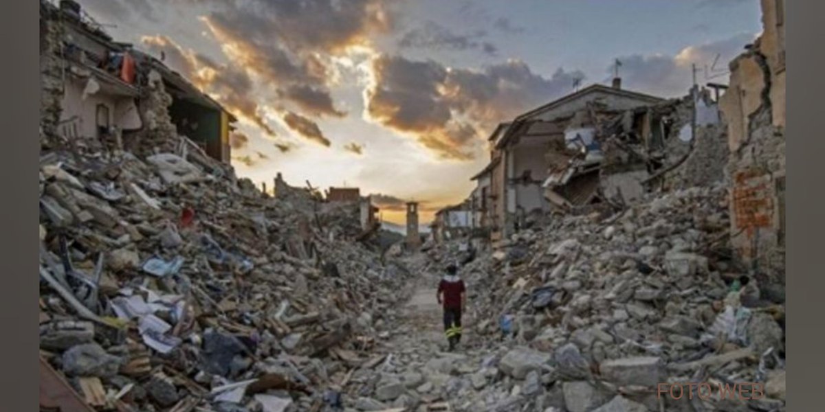 RominaMura's tweet photo. “Prima le fabbriche, poi le case e poi le chiese”: quasi 1000 morti e interi territori distrutti. Una tragedia ma i friulani non si piansero addosso, tirarono su le maniche e cominciarono a ricostruire. #6MAGGIO1976 il  #terremoto sconvolse il #Friuli ma non abbatté la sua gente. https://t.co/VSl6HOIh2C