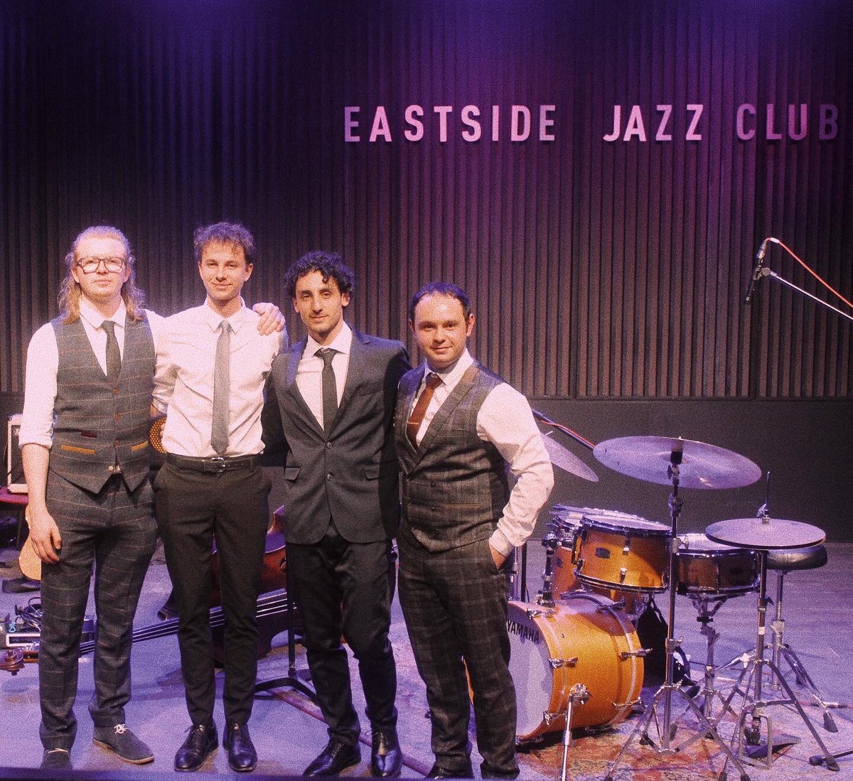 Great evening supporting Paul Dunmall last night at Eastside Jazz Club with my trio, ft. Luca Gianassi 😎

“They played a very musical and gently swinging set with a good range of material.” Tony Dudley-Evans

#jazz #jazzinbirmingham #pauldunmall #jazzinuk #music