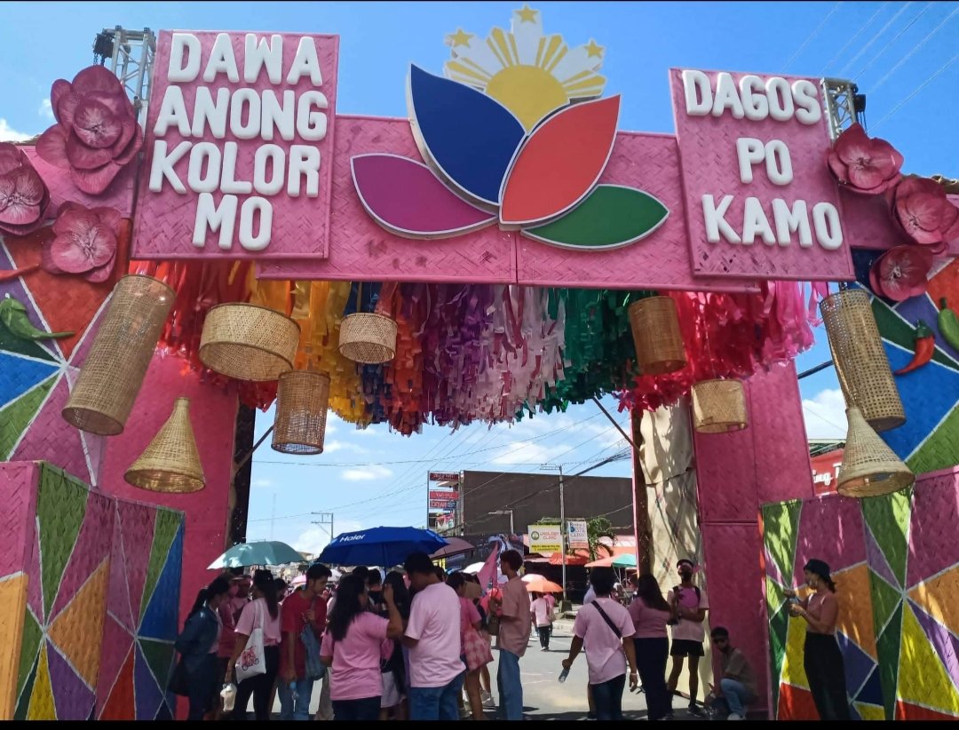 bingsquared's tweet photo. "Kahit anong kulay mo,tuloy po kayo"
#NagaIsPink
#LetLeniLead
#TeamAngat
#IpanloNa10ParaSaLahat
#Ipana7oNa10ParaSaLahat
#LeniKikoAllTheWay2022 https://t.co/vf8BfNObh9