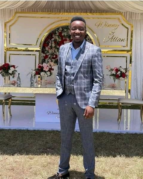 djcornel254's tweet photo. 🎂Happy Birthday niggAh... Have it Major...
#brobox
#HappyBirthday https://t.co/2hthiTpRkr