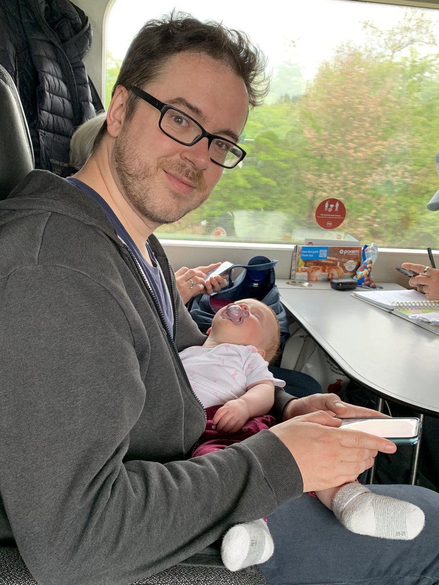 Esther Bär tweet media