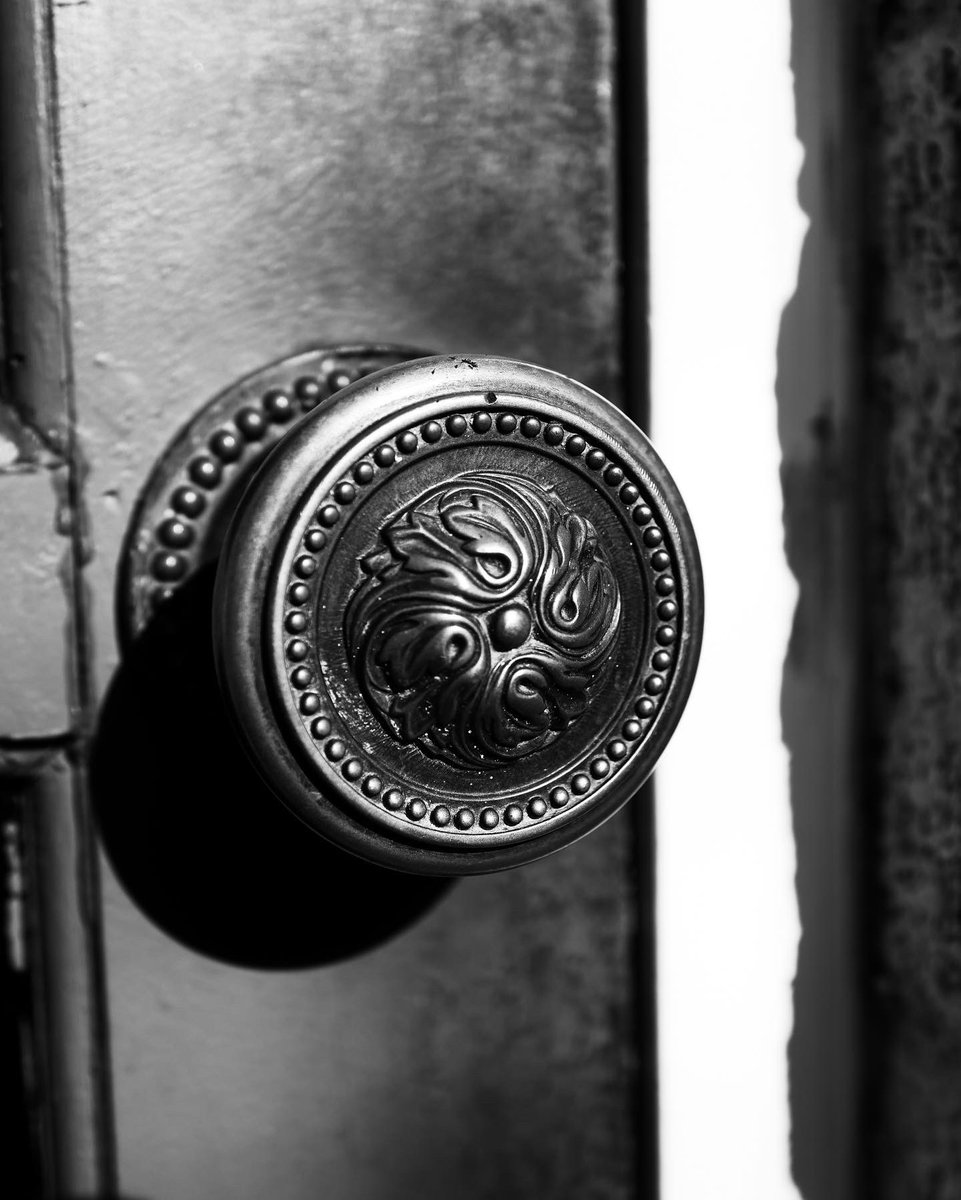 lightshadowhtx's tweet photo. #pointofdepature #details #Monochrome https://t.co/FZc3Gl32ZZ