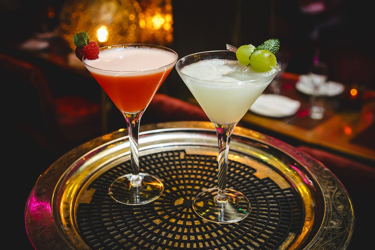 MamouniaLounge's tweet photo. Seems like the good weather switch is well and truly flipped! Looking forward to sunshine and fun drinks - whether it's icy or fruity, alcoholic or non-alcoholic, there's something for you 🍹😎 https://t.co/nEHkZBDWMS