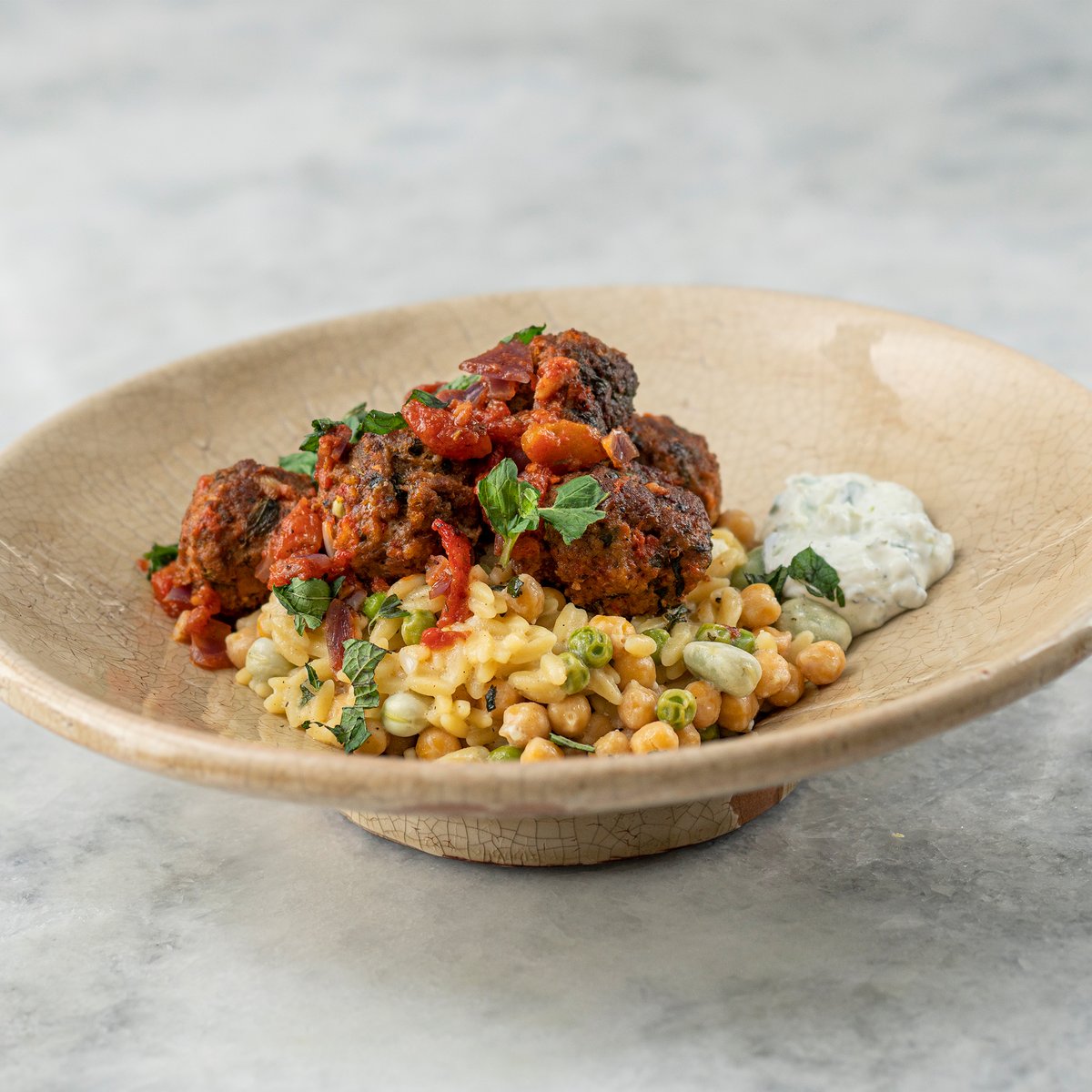 How about feeding the family for under £10?🤔

With the rise in the cost of living, we're all looking at ways to save, but just because you're feeding the family on a #budget it doesn't mean your meals can't be exciting! 

Why not try this orzo #recipe: buff.ly/3pBD7o0
