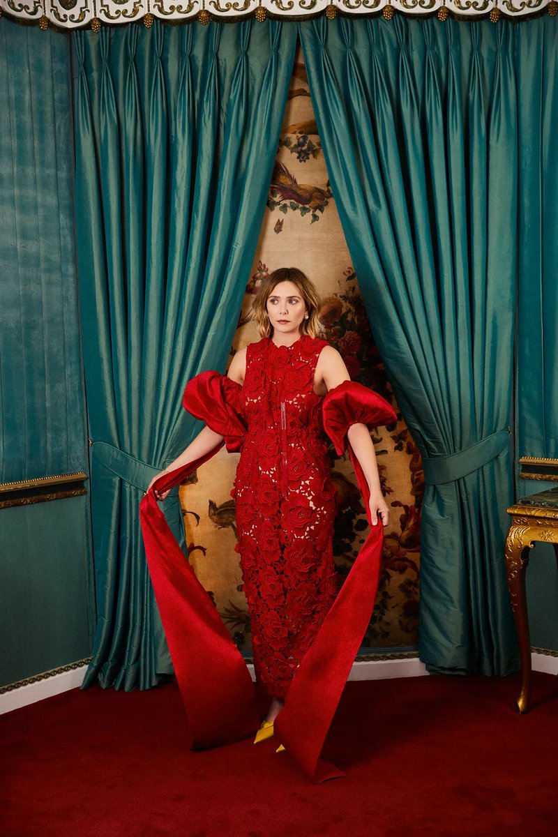 EliOlsenFr's tweet photo. #PHOTOSHOOT | #ElizabethOlsen for Harper’s Bazaar UK | 2022

https://t.co/tGiNz98jqL https://t.co/sWGHgtFWfT