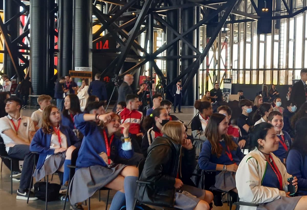 CCVirgenBlanca's tweet photo. Asistimos a “Competición de Pitch I” en el Palacio De Congresos y allí hemos participado en mesas redondas relacionadas con “aprender a emprender”
#Genyus #AprenderAEmprender @CylHub #CompeticióndePitch
#CCVirgenBlancaLeón @FundEducere https://t.co/R5q6EbW6iS