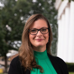 ATI_Talent's tweet photo. How can a cohort-based scholarship program serving 10 students a year more than double a college's #firsgen student enrollment? Member @CentreC has debuted the playbook w/ the #GrissomScholars Program. Sarah Scott shares more in our NEW blog post⬇️https://t.co/wHDrkXocMO https://t.co/AfhWDLJjaC