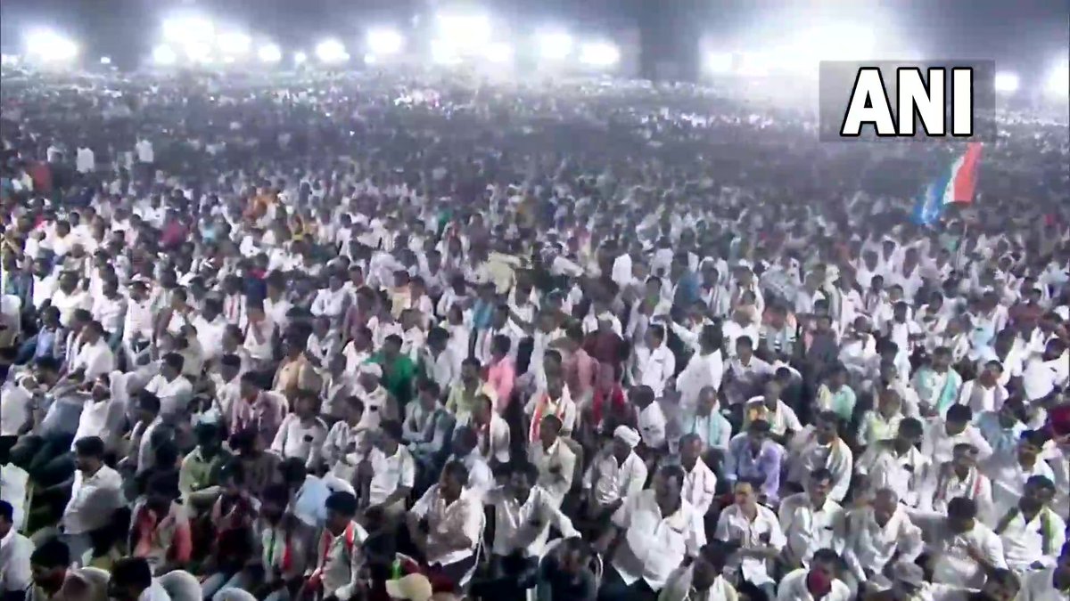 ndtv's tweet photo. #Telangana | "Congress ticket in polls will be given on a merit basis, regardless of how powerful or big you are... If you are not with the poor, farmers, you will not get the ticket": Congress leader Rahul Gandhi in Warangal

(ANI) https://t.co/KSMPNTbWz0
