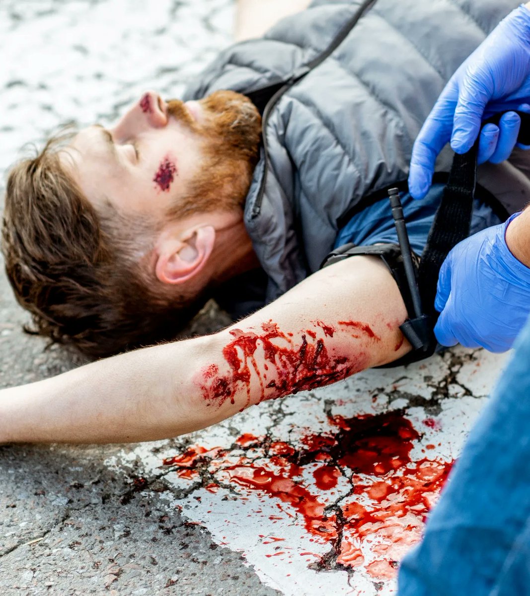 EMTCenterCol's tweet photo. Componentes del Stop The Bleed 
Nueva revisión disponible en los perfiles de Facebook e Instagram de #EMTCenterCol https://t.co/RuG9Oztoh2