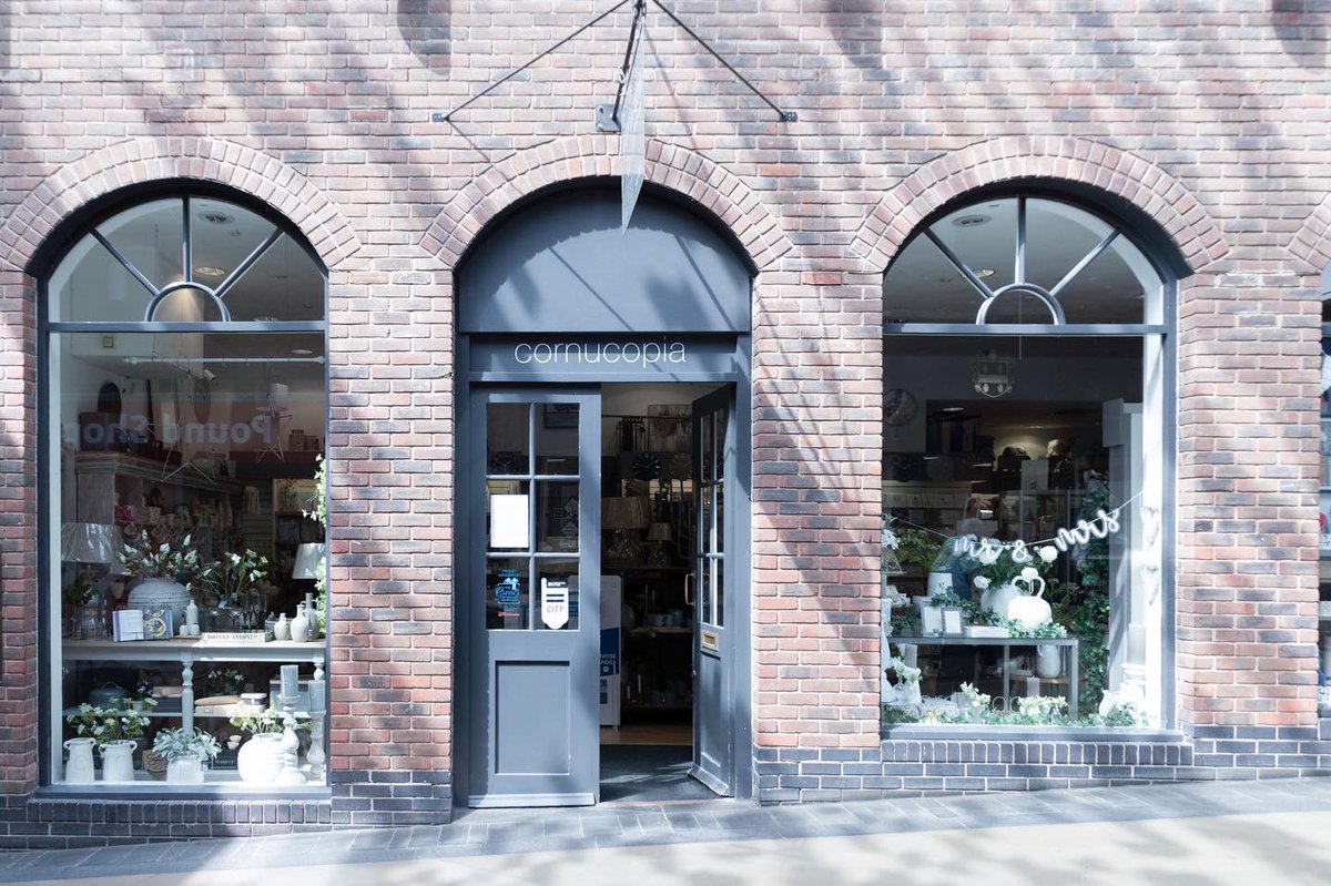 CornucopiaWorc1's tweet photo. It’s been “all change” in the windows this week!

We have the perfect additions for your Jubilee Parties 🇬🇧 👑 and bits and bobs ideal for the start of Wedding Season 💍 💌

Pop in and have a mooch, there’s so much to see!

#WorcestershireHour https://t.co/dSPY9IEKeN