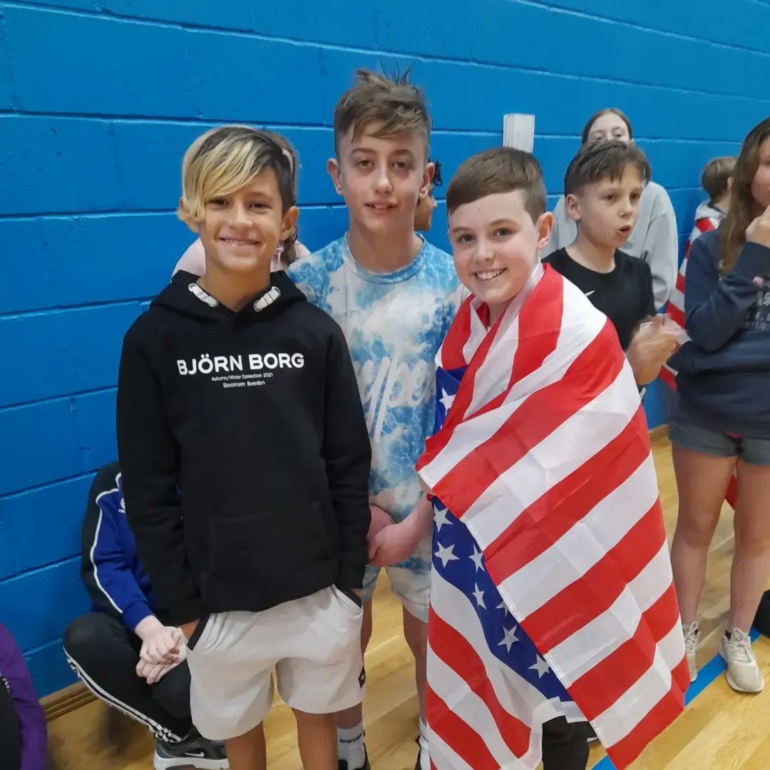 SwimInspiration's tweet photo. SMILE it's finally the weekend!! 
#MMSI #MMSwimInspiration #swimcamps #swimming #fridayfeeling #Motivation #swimmers https://t.co/sBoldgLLZY
